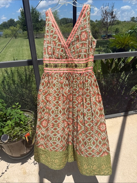 Signature by Robbie Bee Dresses & Skirts - Signature by Robbie Bee cotton Coral, Olive and Pink Geometric Midi Dress